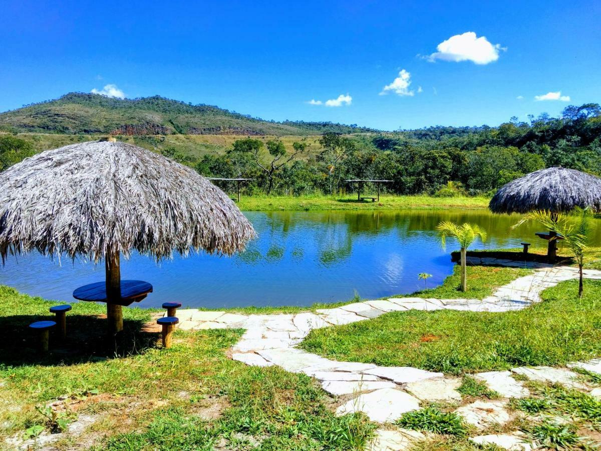 萨尔托科伦巴露营酒店 Corumbá de Goiás 外观 照片