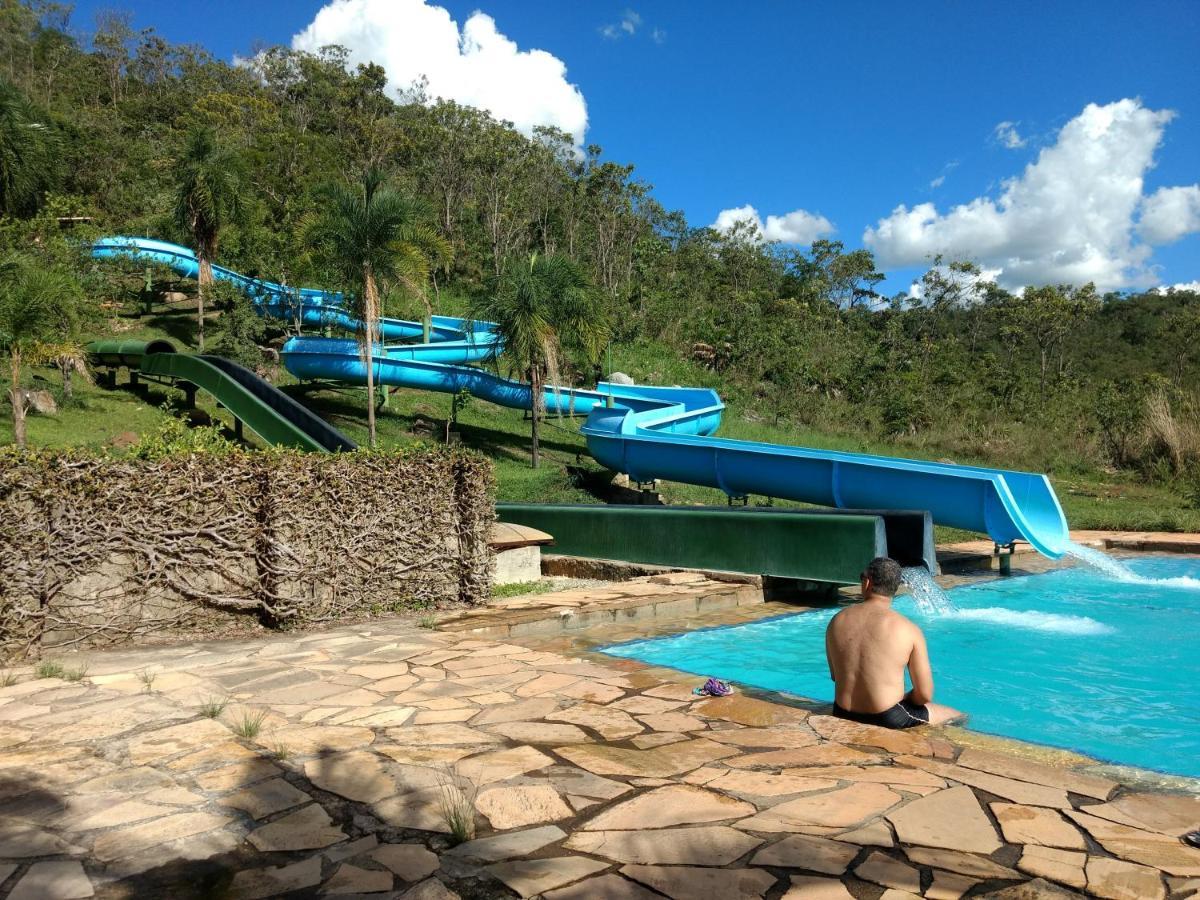 萨尔托科伦巴露营酒店 Corumbá de Goiás 外观 照片
